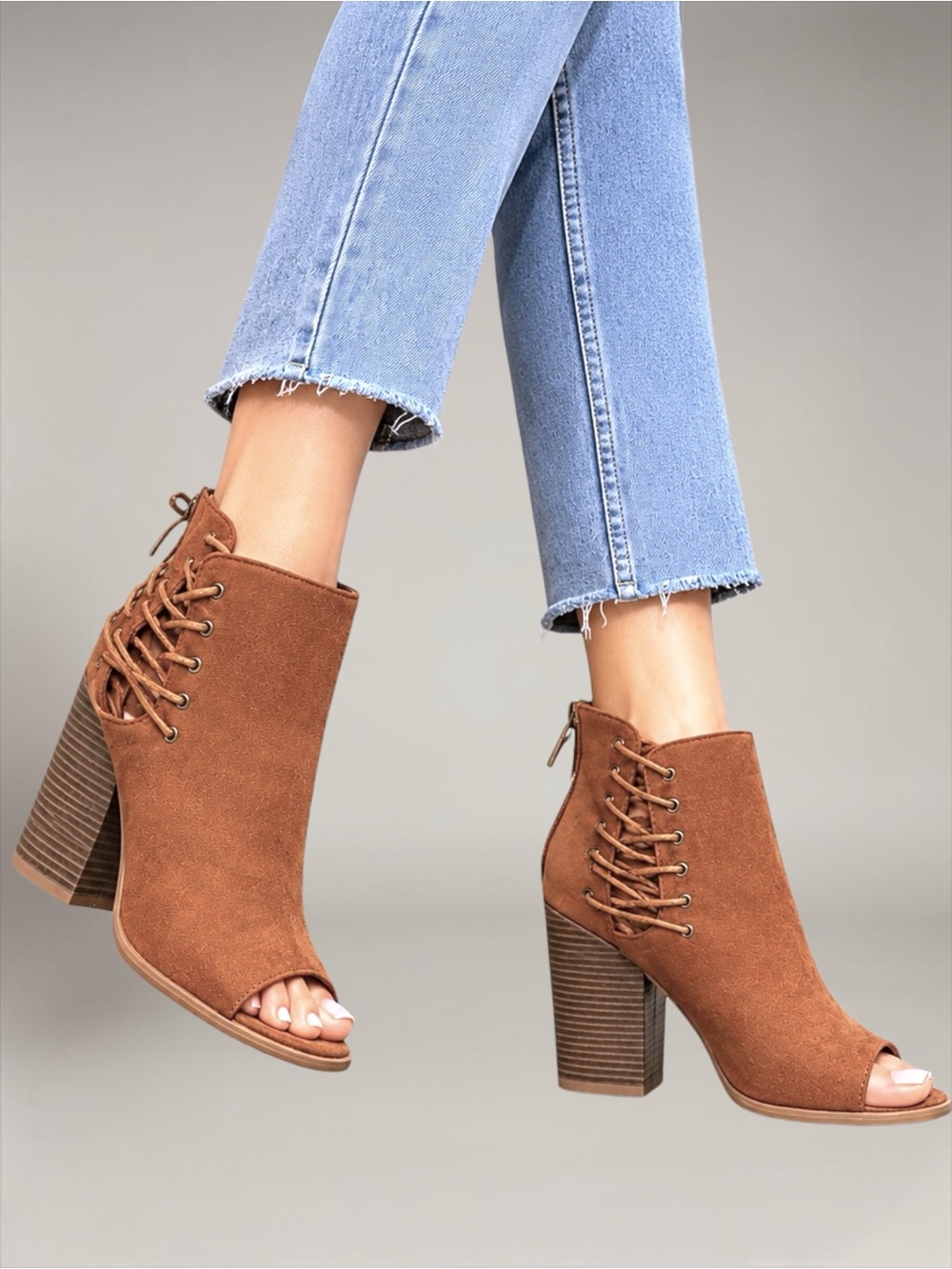 Bamboo Cognac Open-Toe Booties – Women’s Size 10